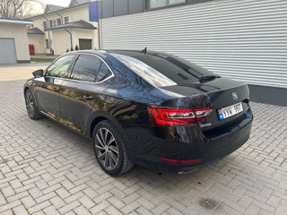 Skoda Superb foto 4