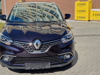 Renault Grand Scenic foto 2