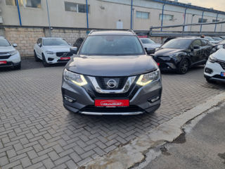 Nissan X-Trail foto 2