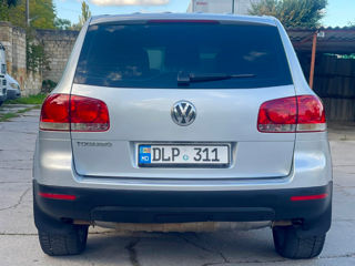 Volkswagen Touareg foto 6