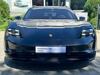 Porsche Taycan foto 7