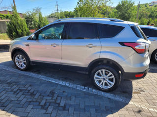 Ford Kuga foto 3