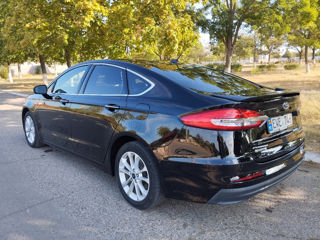 Ford Fusion foto 6