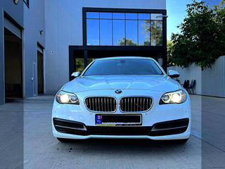 BMW 5 Series foto 1