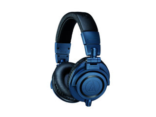 Căștile Audio-Technica ATH-M50XDS (albastru) sunt potrivite pentru utilizare în studio și acasă.