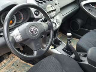 Toyota Rav 4 foto 2