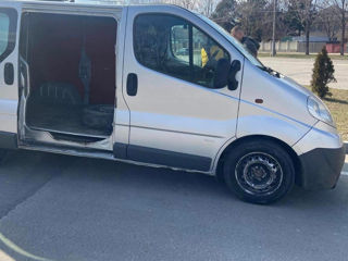 Opel Vivaro foto 2