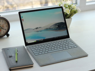 Microsoft Surface Laptop (Core i7 7660u/16Gb Ram/512Gb SSD/13.5" 2K PixelSense Touch)