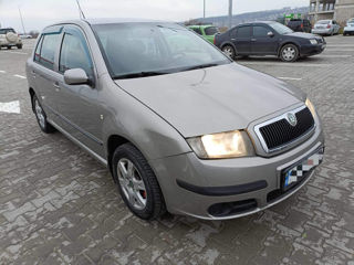 Skoda Fabia foto 2