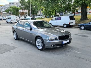 BMW 7 Series foto 1