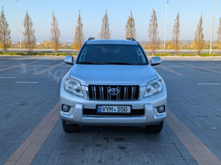 Toyota Land Cruiser Prado foto 2