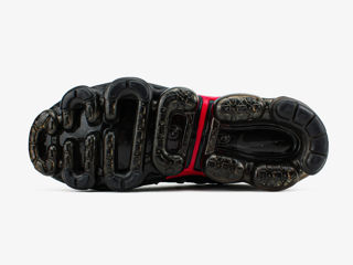 Nike Vapormax Plus Black Red foto 5