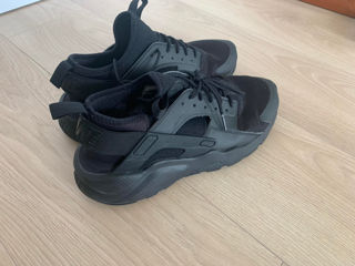 Nike Air huarache triple black foto 7