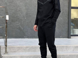 Nike Tech Fleece