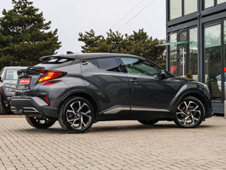 Toyota C-HR foto 2