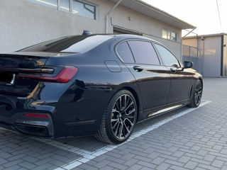 BMW 7 Series foto 13