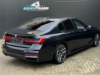 BMW 7 Series foto 3