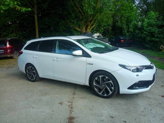 Toyota Auris foto 1