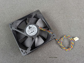 Ventilator de carcasă Case Fan V26815-B116-V59
