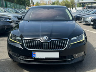 Skoda Superb foto 3