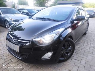 Hyundai Elantra foto 3