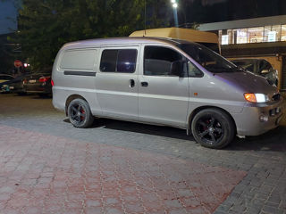 Hyundai H200