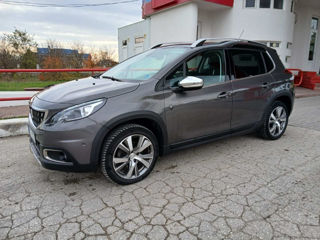 Peugeot 2008 foto 3