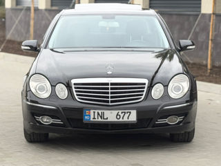 Mercedes E-Class foto 2