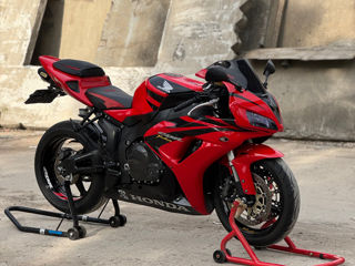 Honda CBR1000RR SC57 фото 5