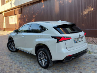 Lexus NX Series foto 3