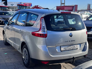 Renault Grand Scenic foto 6