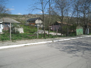 Дом возле трассы, 35 соток, срочно 11 км от Кишинева foto 3