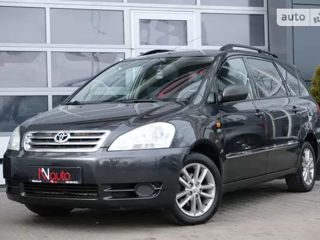 Toyota Avensis Verso