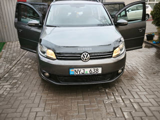 Volkswagen Touran foto 4