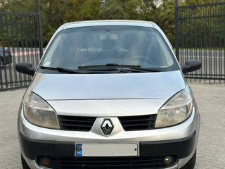 Renault Scenic foto 2