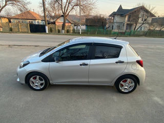 Toyota Yaris foto 6