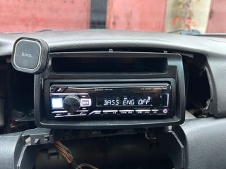 Alpine UTE-200BT фото 5