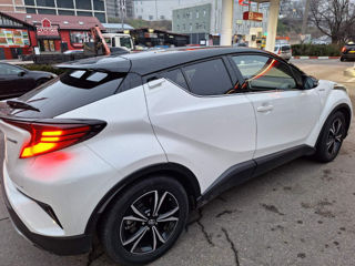 Toyota C-HR foto 6