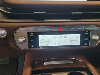 Genesis G90 foto 13