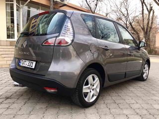 Renault Scenic foto 1