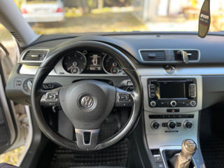 Volkswagen Passat foto 8