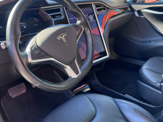 Tesla Model S foto 7