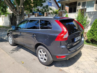 Volvo XC60 foto 2