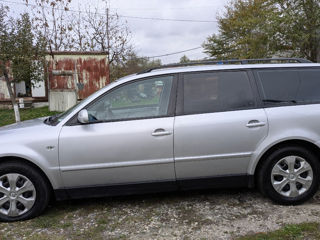 Volkswagen Passat foto 2