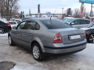 Volkswagen Passat foto 7