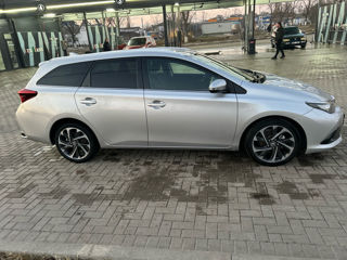 Toyota Auris foto 3