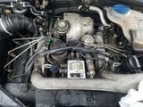 Audi A4 anul 2000 motor 2.5. diesel.  manual cu 6 viteze foto 2