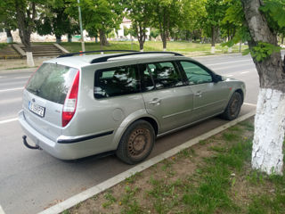 Ford Mondeo foto 2