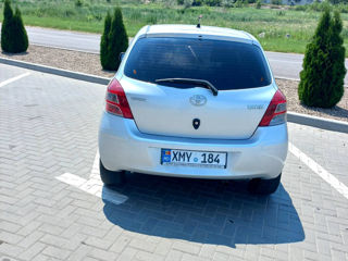 Toyota Yaris foto 4