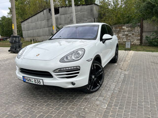 Porsche Cayenne foto 2